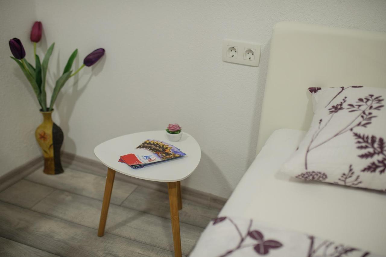 Studio Apartments Kim - Dilberovic 莫斯塔尔 外观 照片