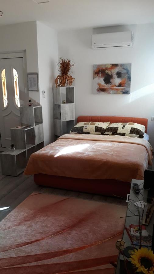 Studio Apartments Kim - Dilberovic 莫斯塔尔 外观 照片