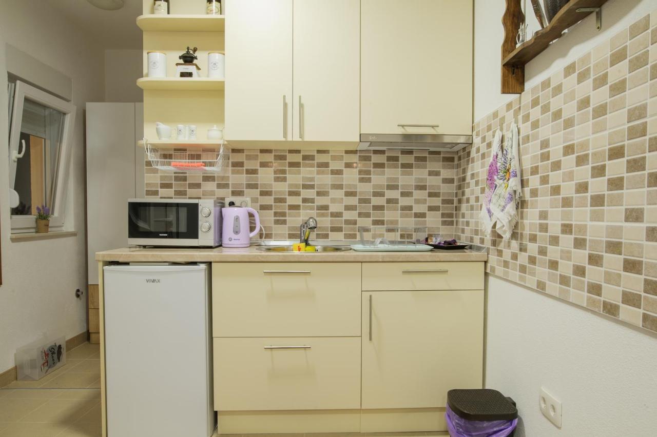 Studio Apartments Kim - Dilberovic 莫斯塔尔 外观 照片