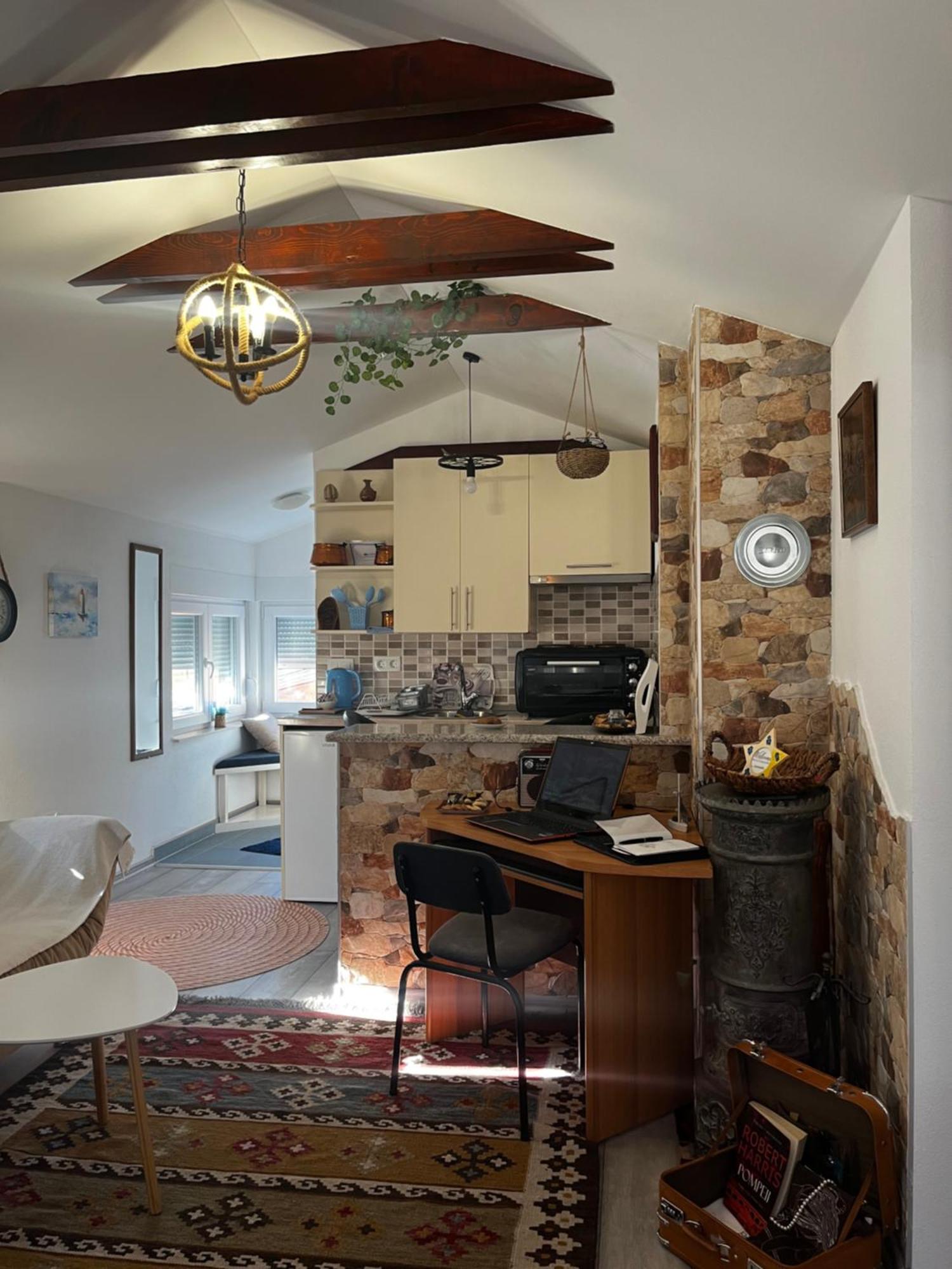 Studio Apartments Kim - Dilberovic 莫斯塔尔 外观 照片