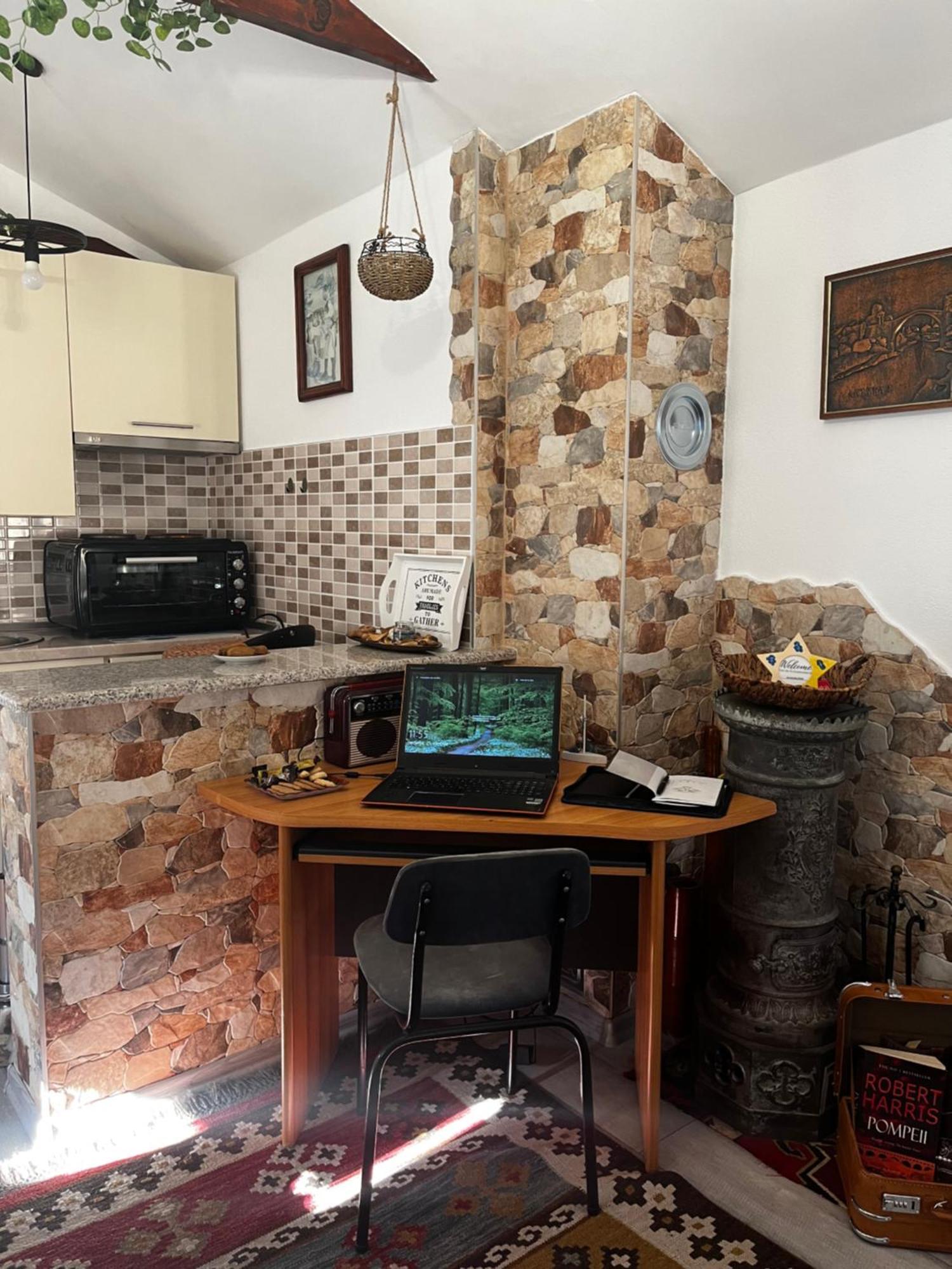 Studio Apartments Kim - Dilberovic 莫斯塔尔 外观 照片